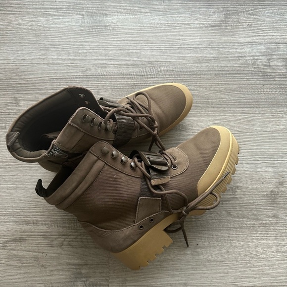 Steve Madden combat boots Sz 10 hiking - Picture 8 of 8